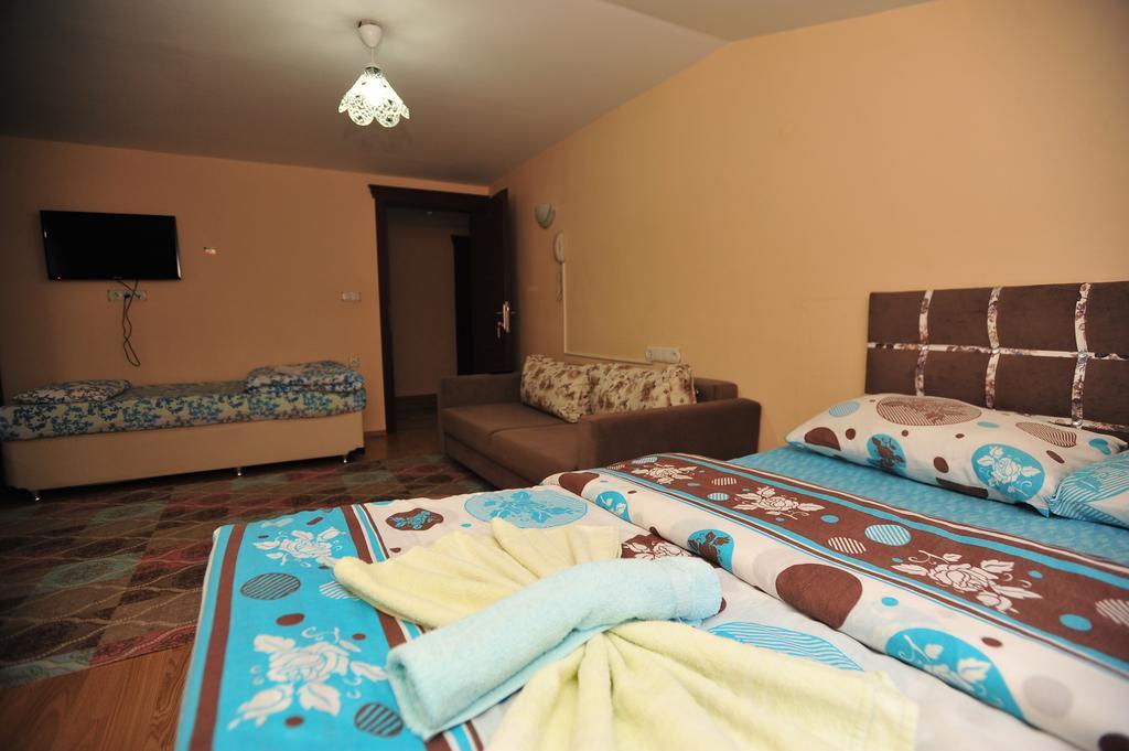 Cam Hotel & Restaurant 2 Uzungol Room photo